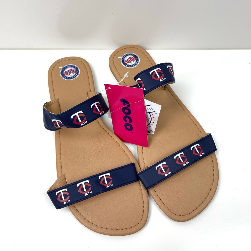 Foco Women's Minnesota Twins MLB Baseball Team Fan Open Toe Flat Sandals